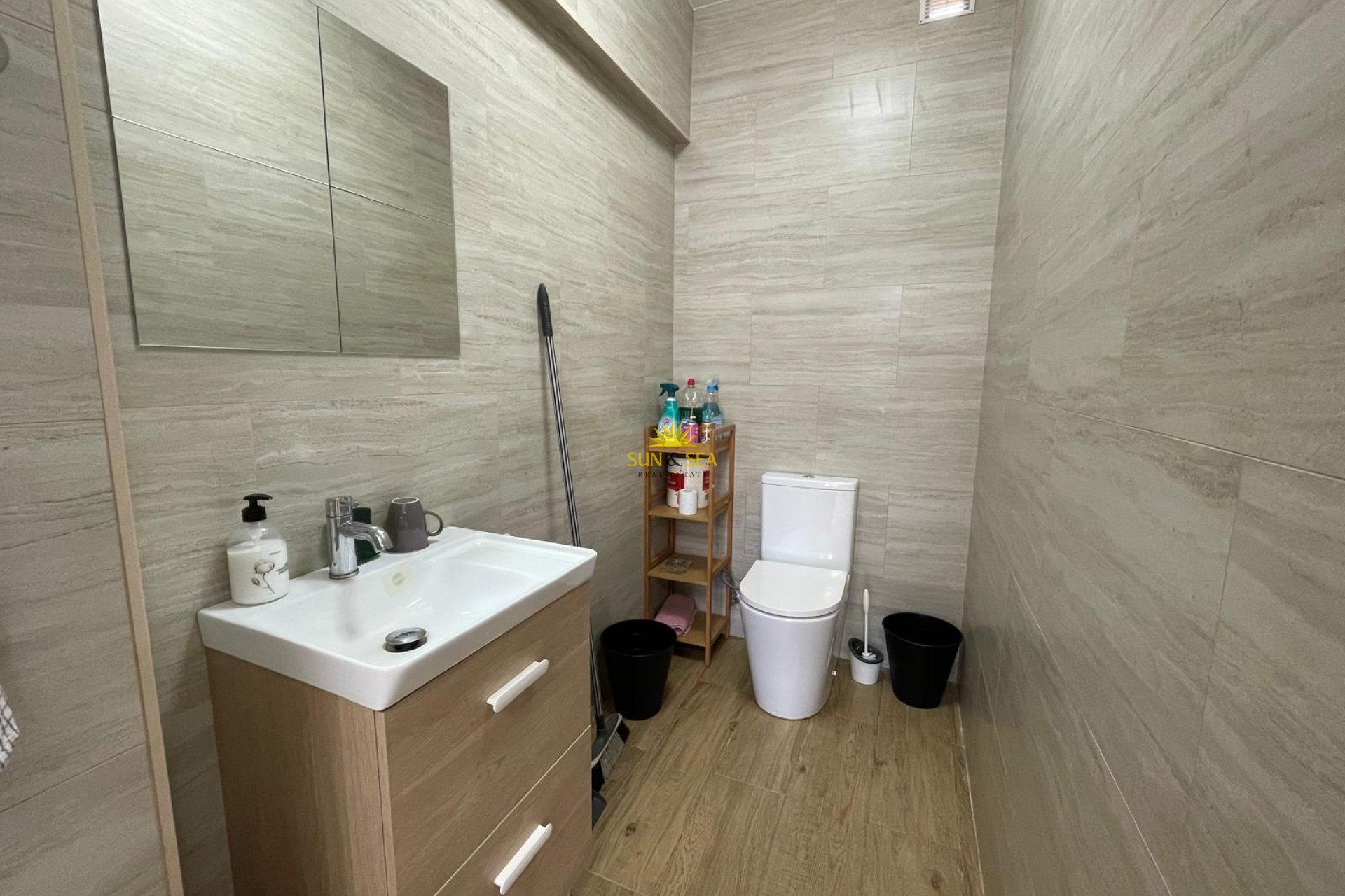 Resale - Commercial - Guardamar del Segura - Guardamar