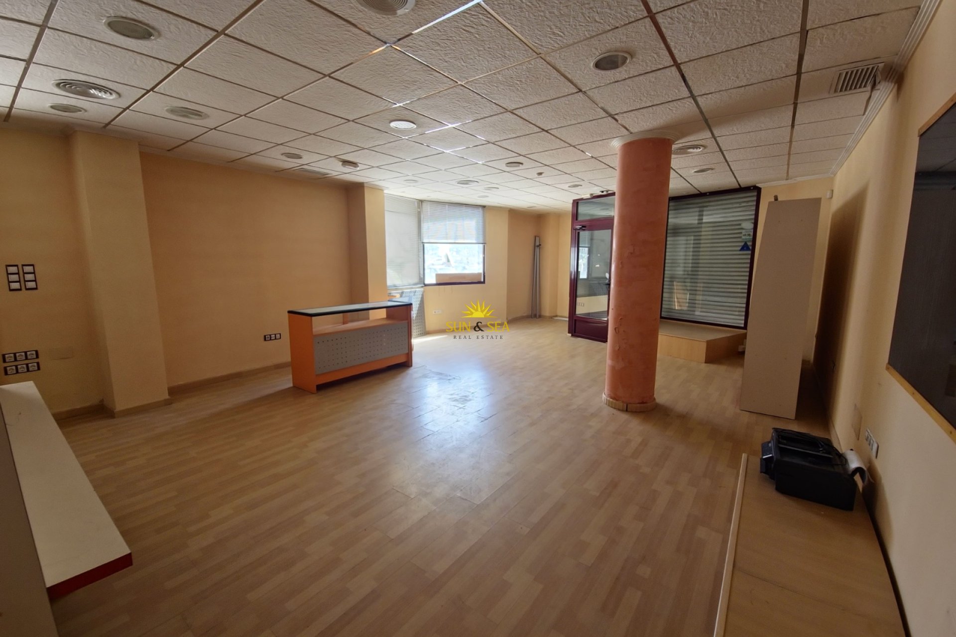 Resale - Commercial - Orihuela