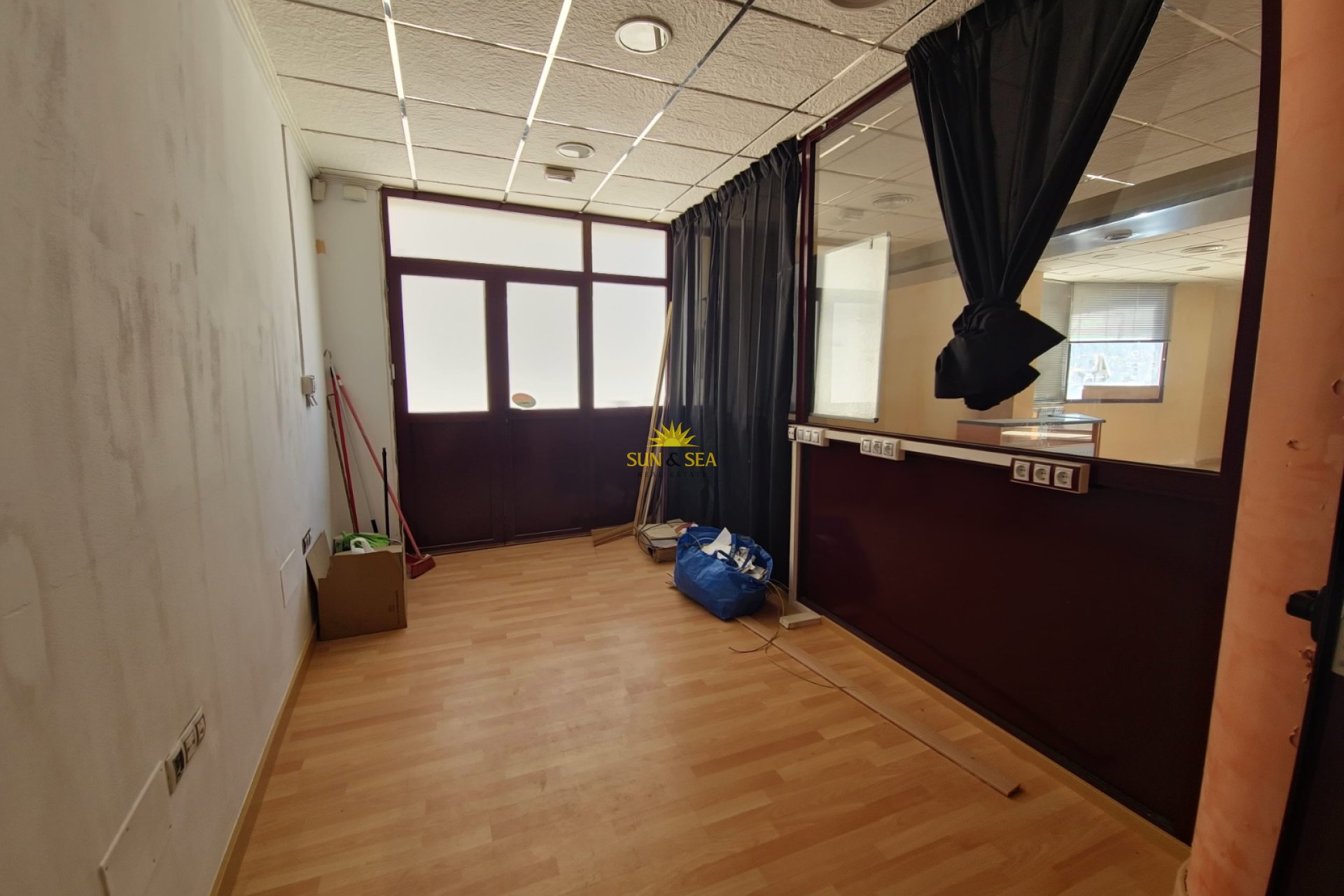 Resale - Commercial - Orihuela