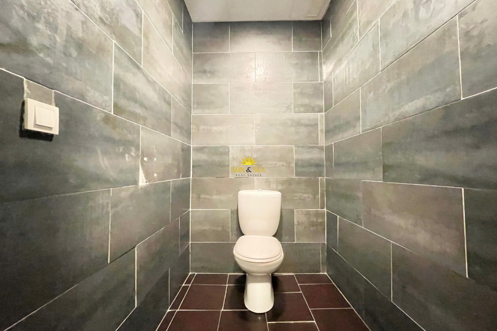 Resale - Commercial - Torrevieja - Playa del Cura