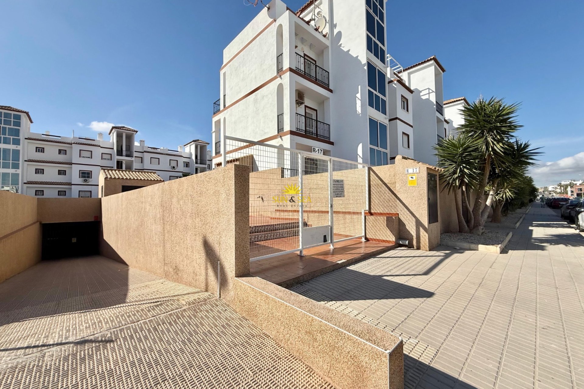 Resale - Ground Floor - Orihuela Costa - Punta Prima