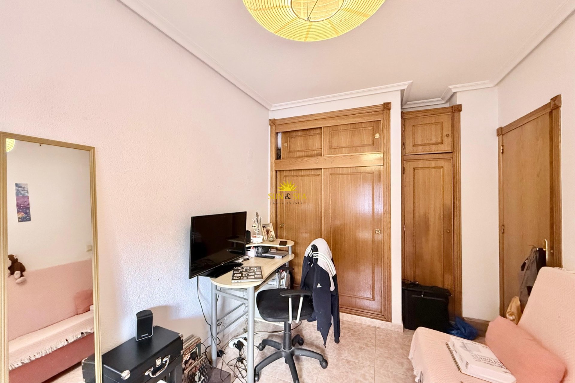 Resale - Ground Floor - Torrevieja - Centro