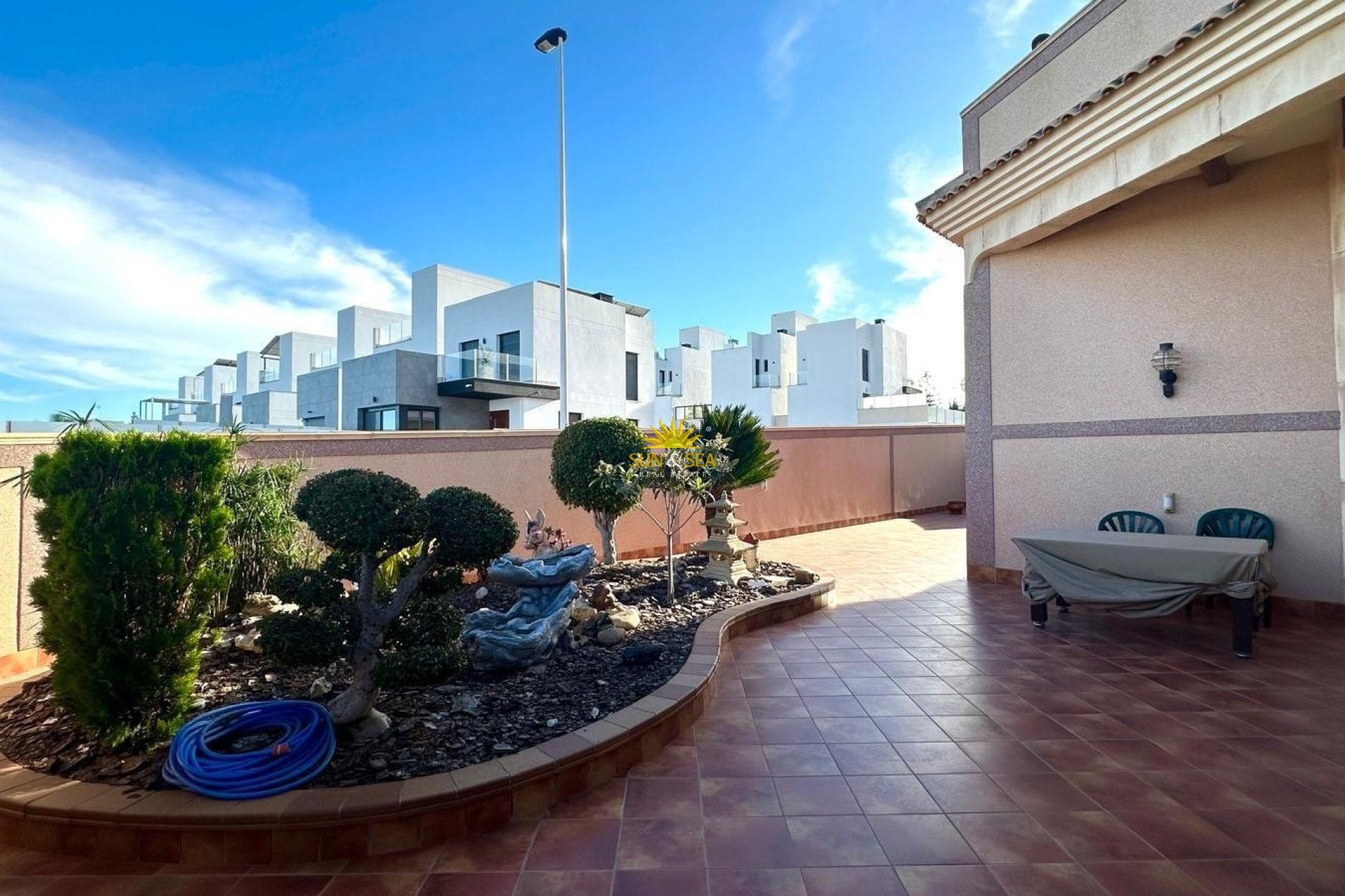 Resale - Semi-detached house - Torrevieja - Los altos