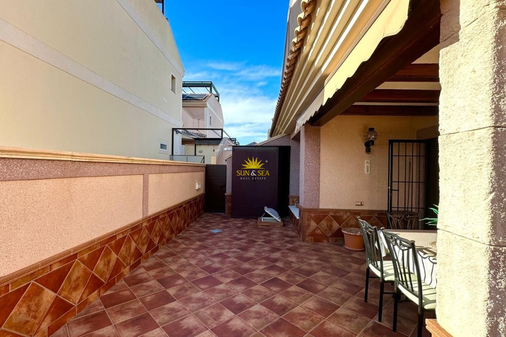 Resale - Semi-detached house - Torrevieja - Los altos