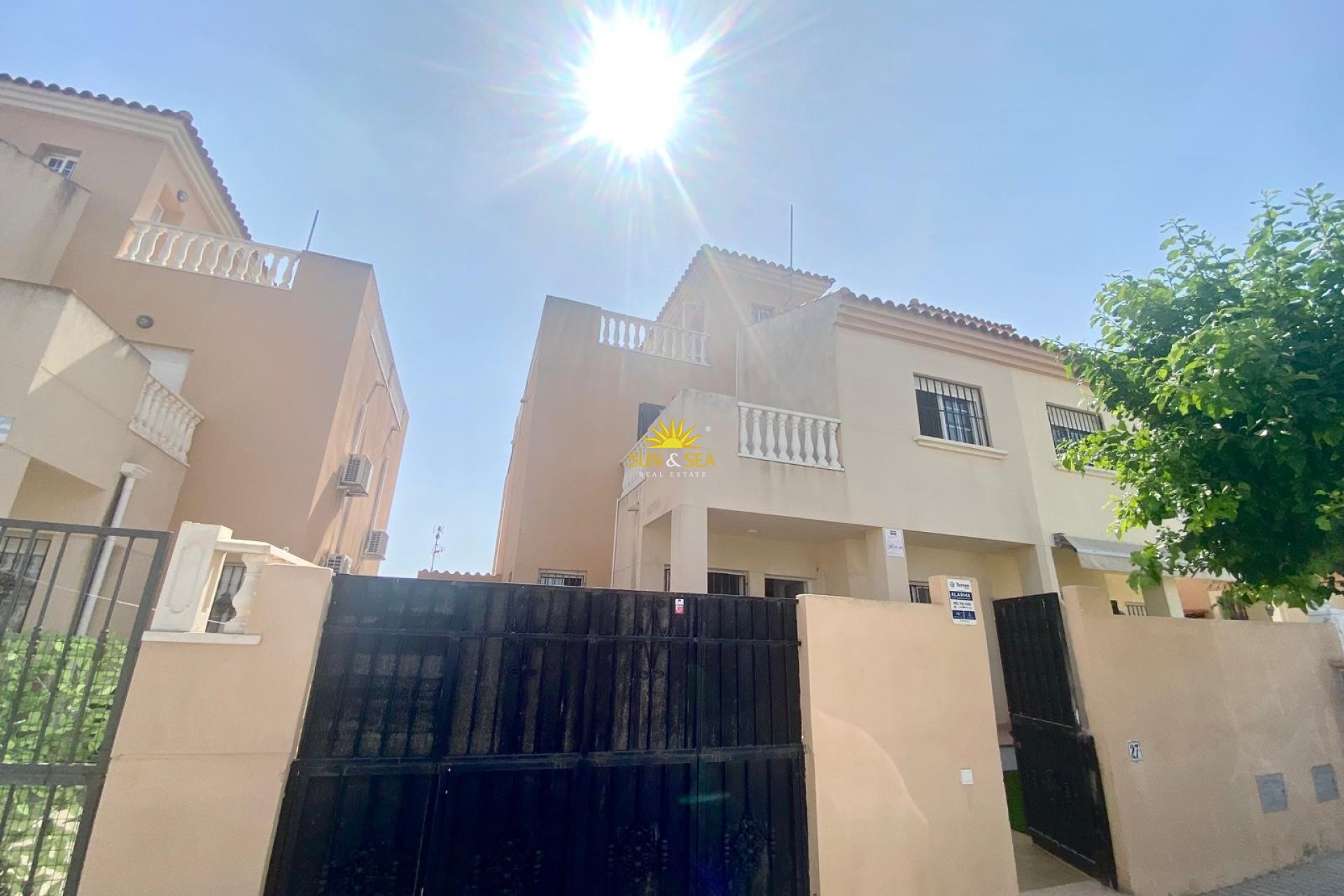 Resale - Semi-detached house - Torrevieja - Torretas