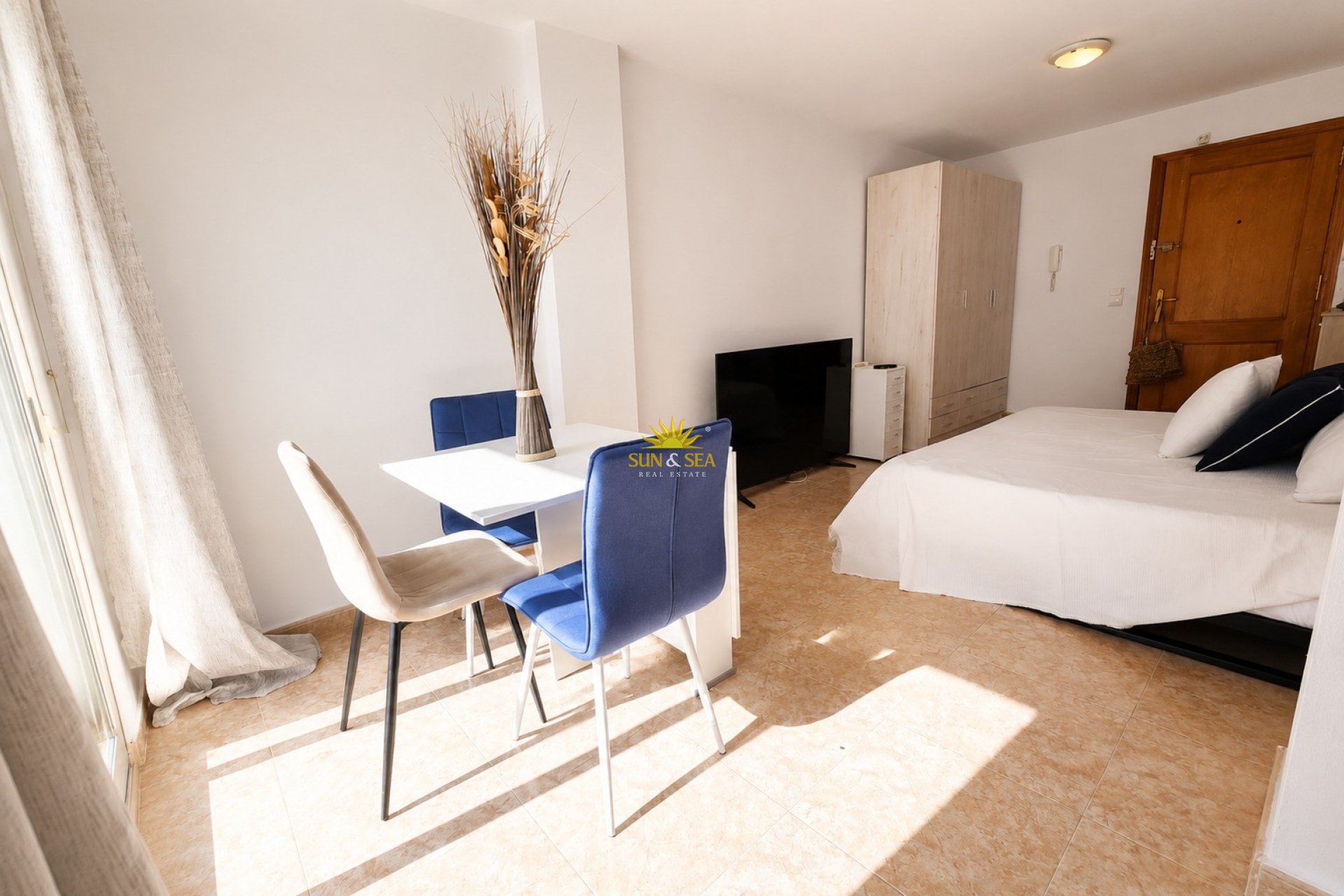 Resale - Studio apartment - Torrevieja - Acequion