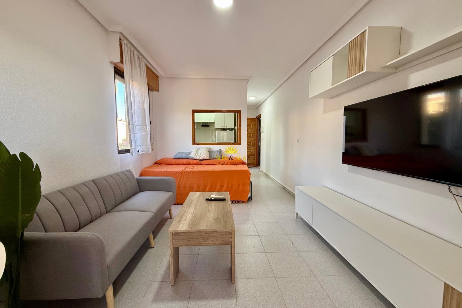 Resale - Studio apartment - Torrevieja - El Chaparral