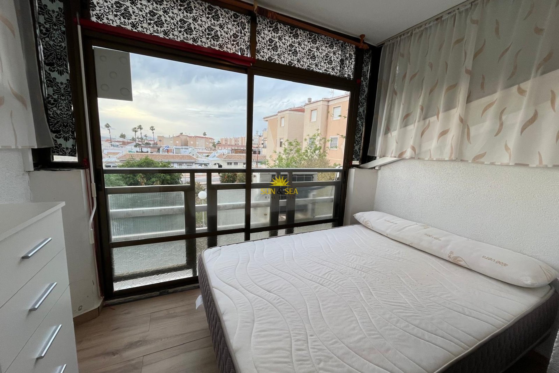 Resale - Studio apartment - Torrevieja - El Chaparral