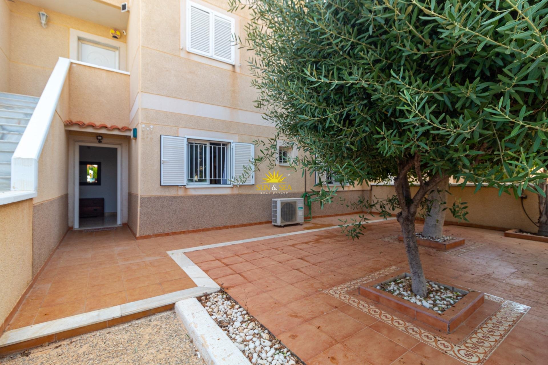 Resale - Townhouse - Orihuela Costa - Punta Prima