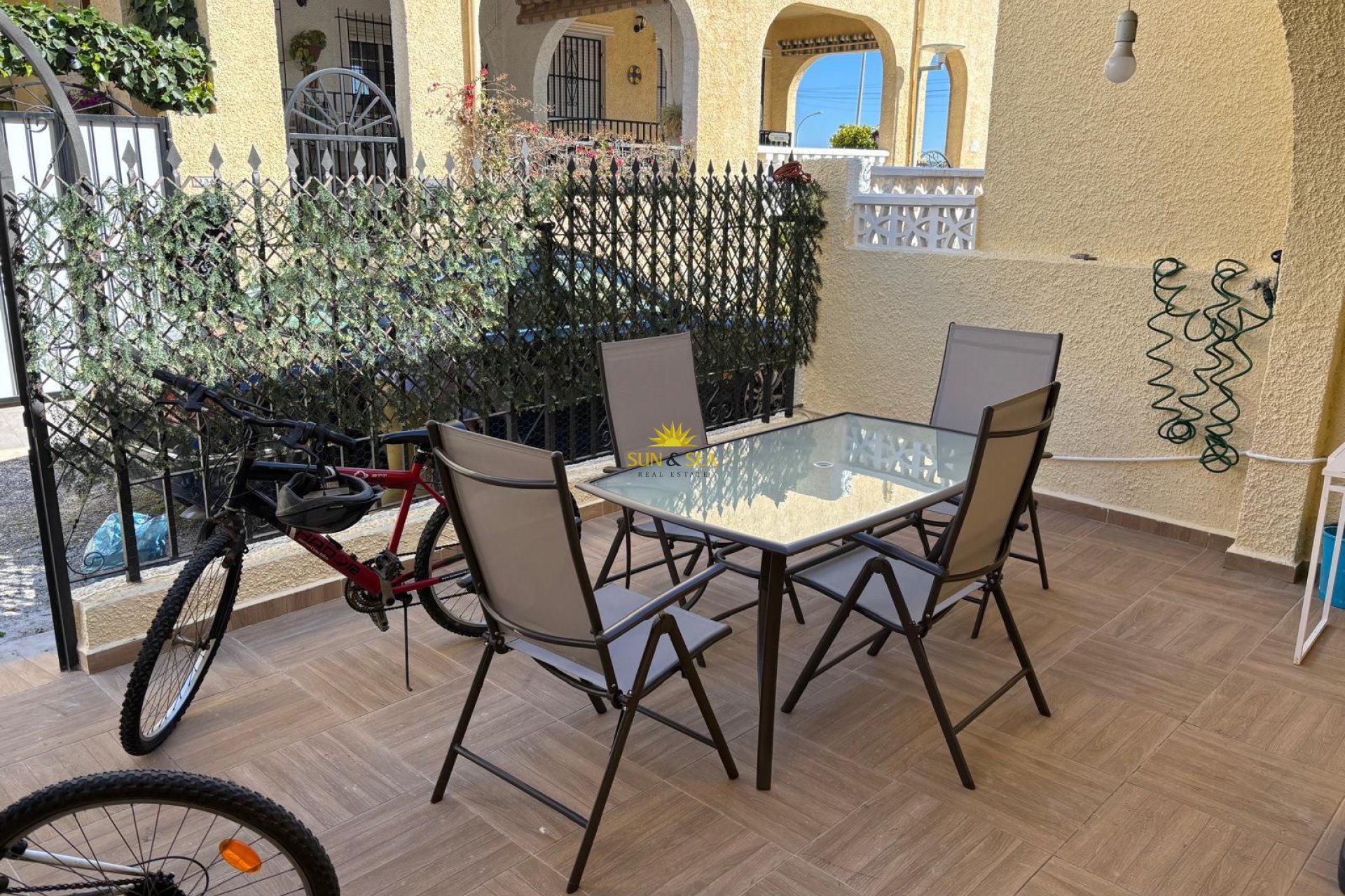 Resale - Townhouse -  - San Fulgencio
