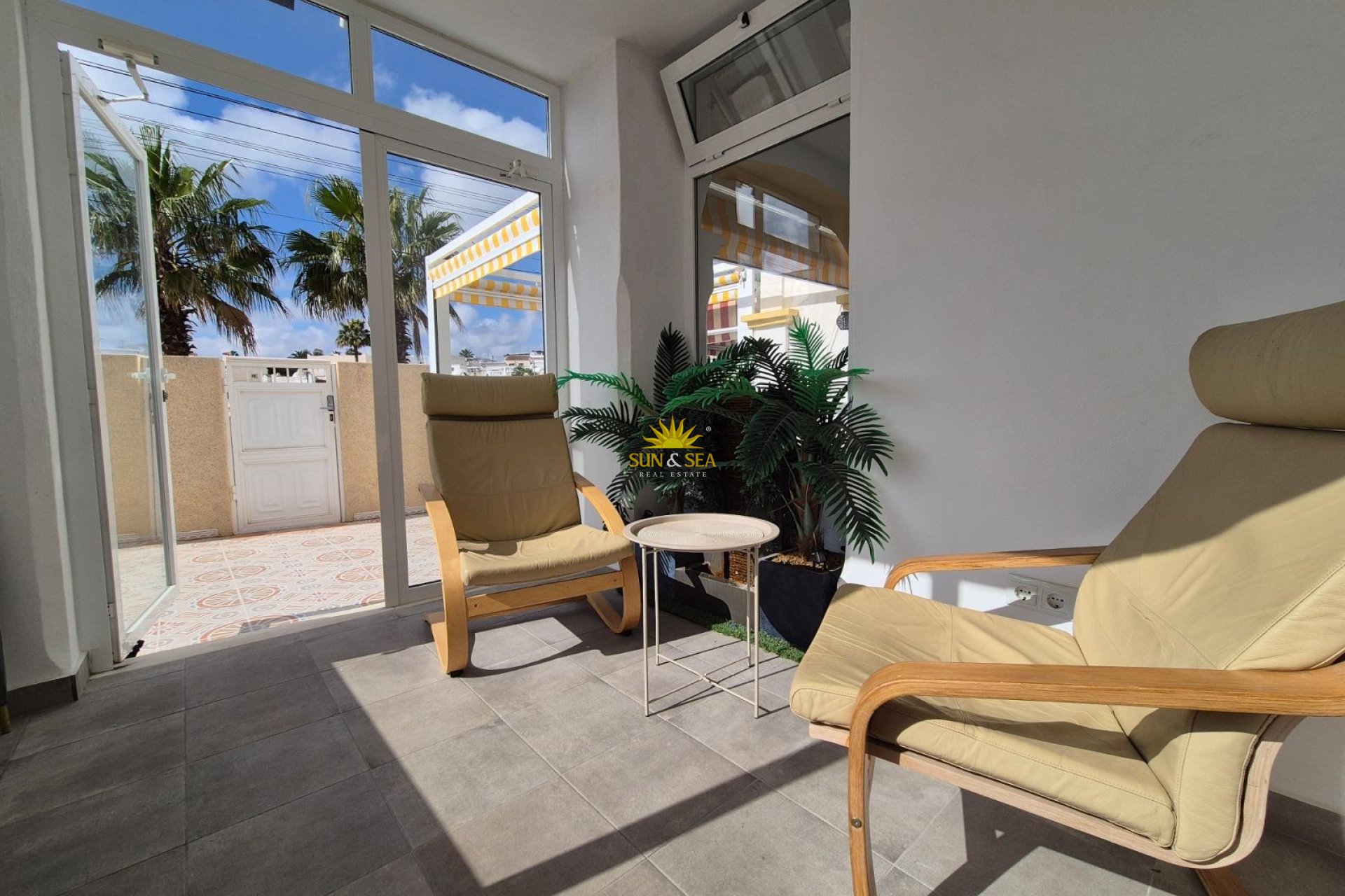 Resale - Townhouse - San Miguel de Salinas