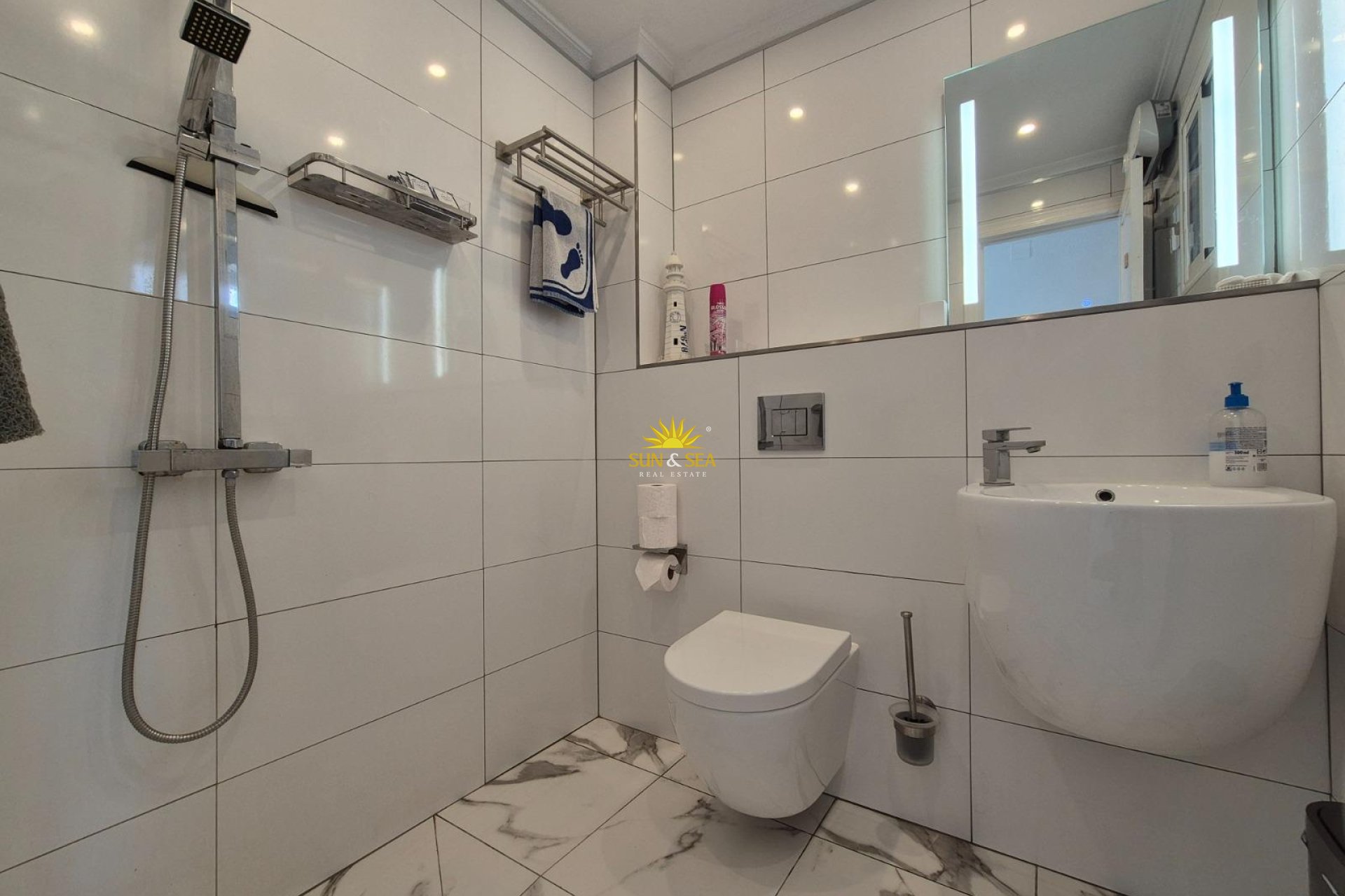 Resale - Townhouse - San Miguel de Salinas
