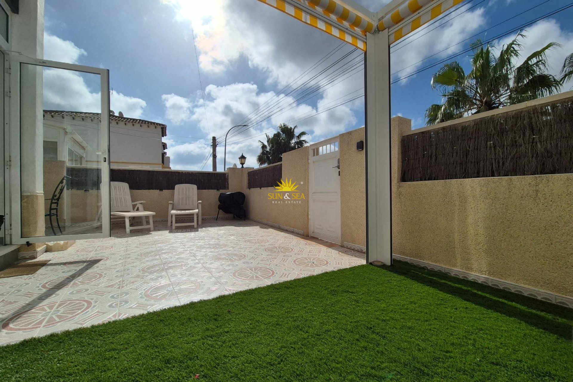 Resale - Townhouse - San Miguel de Salinas