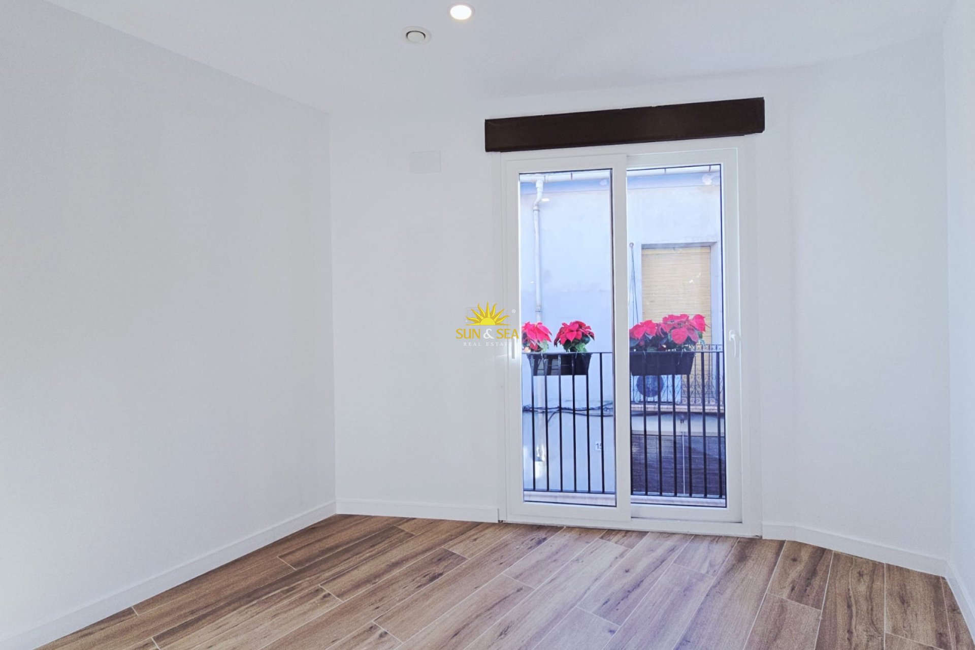 Resale - Villa - Aspe