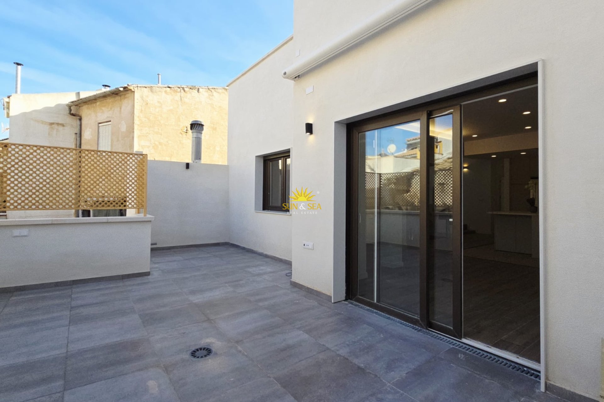 Resale - Villa - Aspe