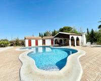 Resale - Villa - Crevillente