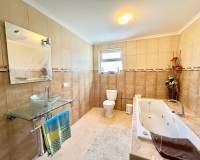 Resale - Villa - Crevillente