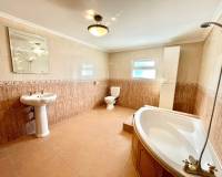 Resale - Villa - Crevillente