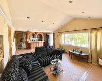 Resale - Villa - Crevillente