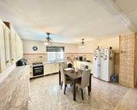 Resale - Villa - Crevillente