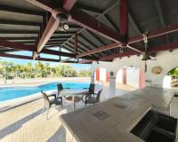 Resale - Villa - Crevillente
