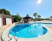 Resale - Villa - Crevillente