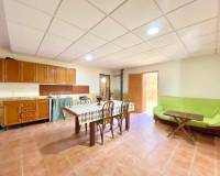 Resale - Villa - Daya Nueva