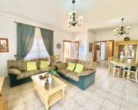 Resale - Villa - Daya Nueva