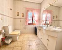 Resale - Villa - Daya Nueva