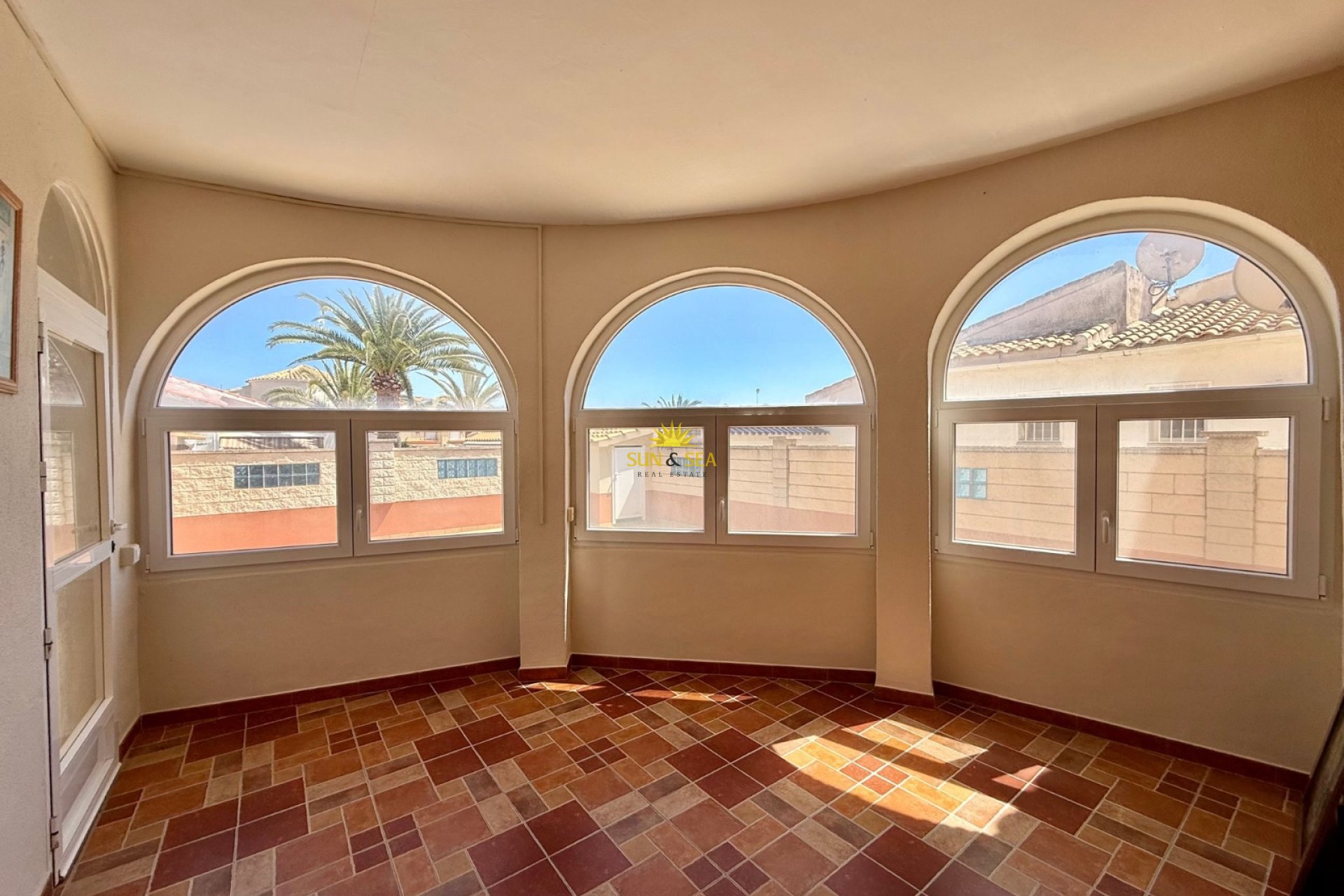 Resale - Villa - Orihuela Costa - La Florida