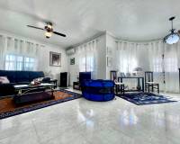 Resale - Villa - Orihuela Costa - La Zenia