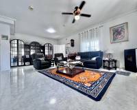 Resale - Villa - Orihuela Costa - La Zenia