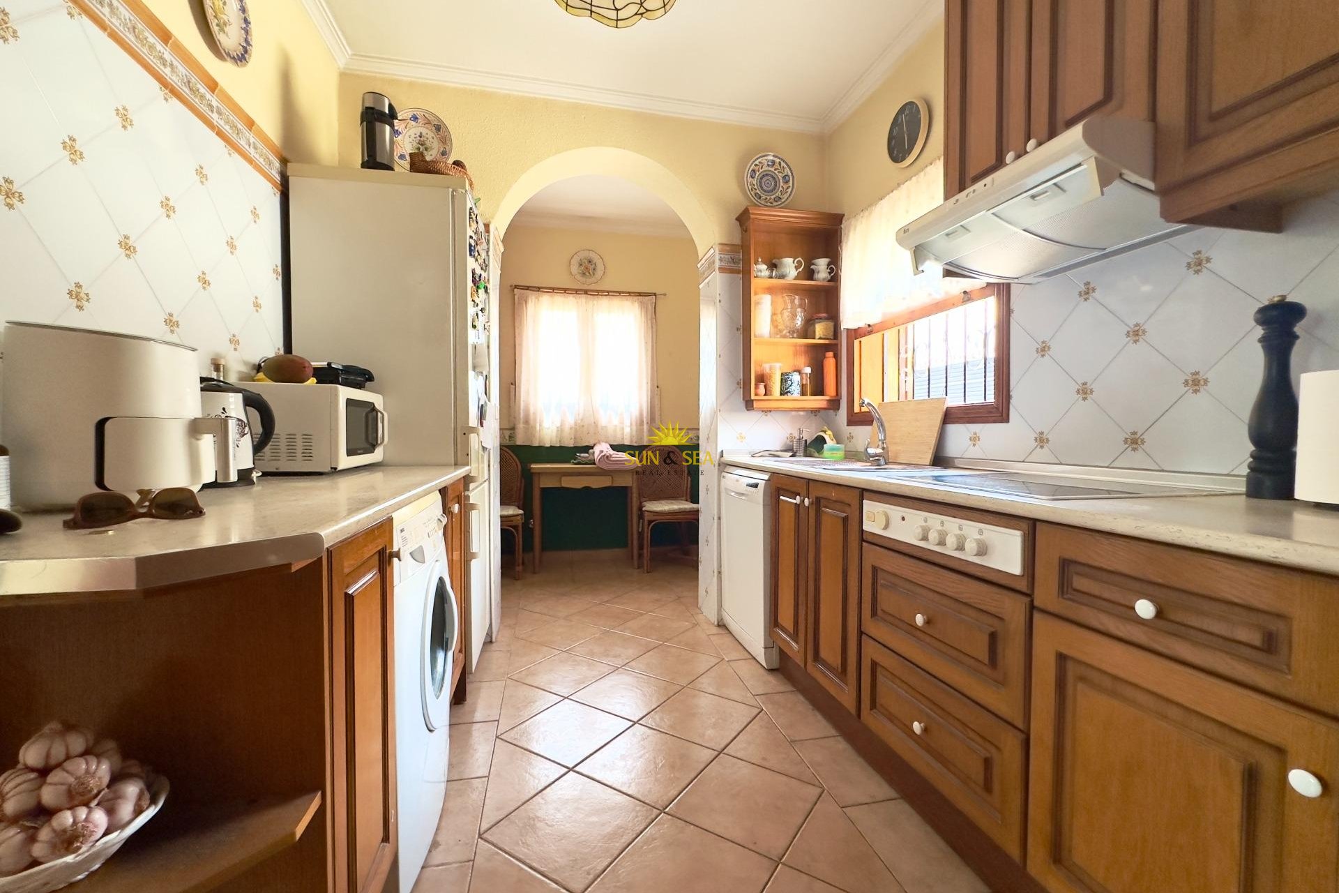 Resale - Villa - Orihuela Costa - La Zenia