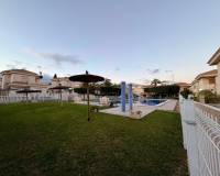 Resale - Villa - Orihuela Costa - Playa Flamenca