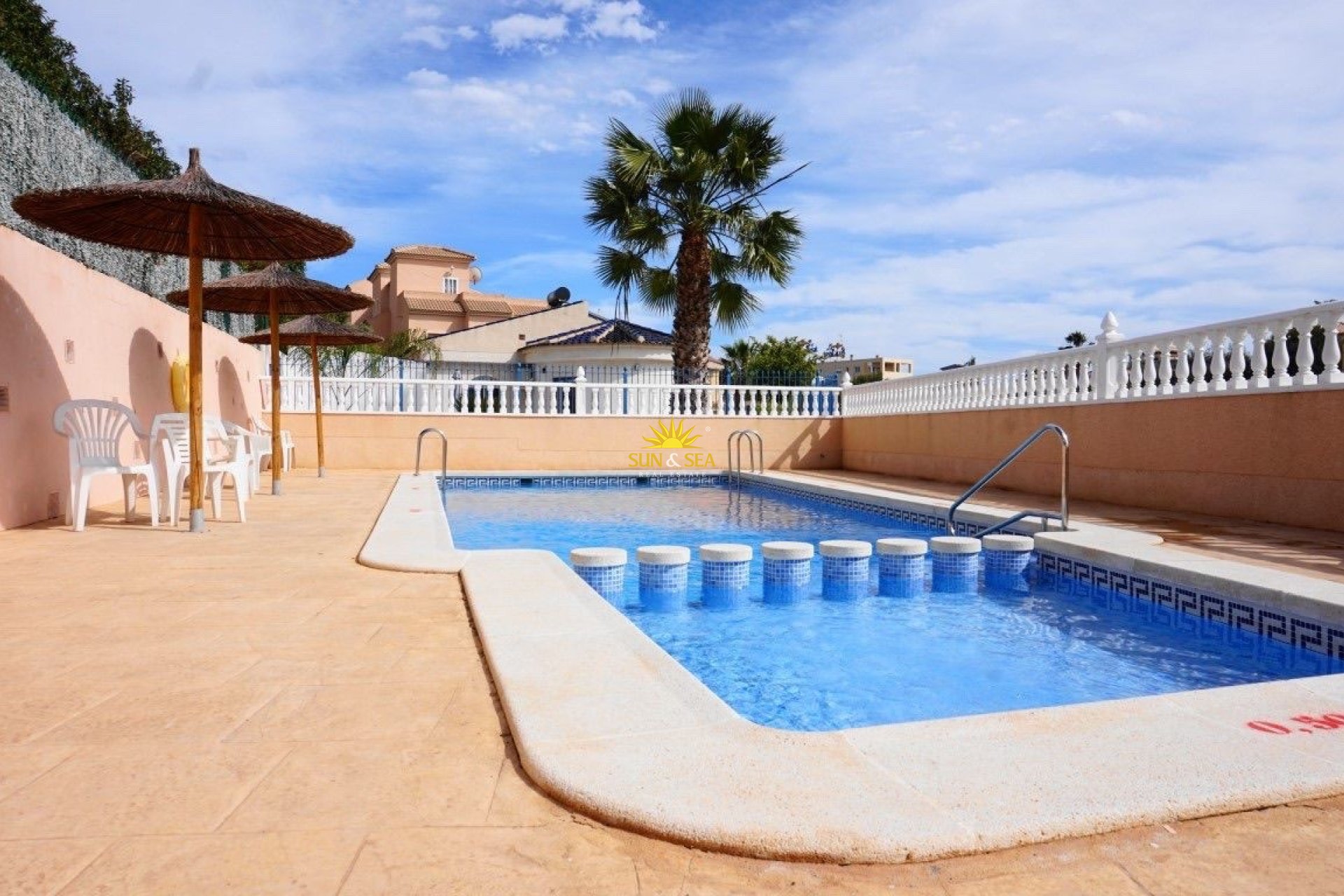 Resale - Villa - Orihuela Costa - Playa Flamenca
