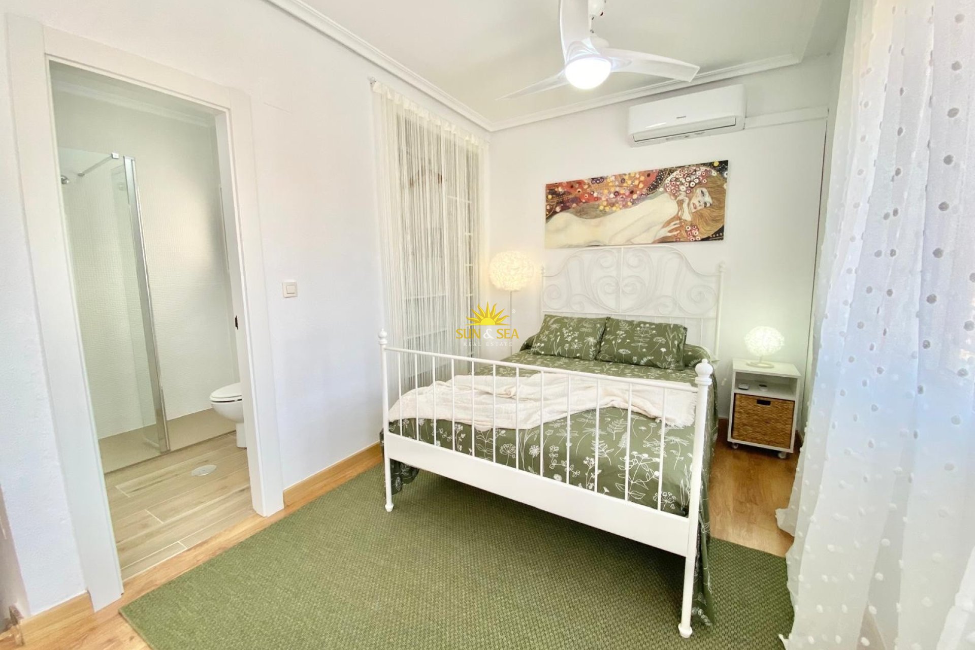 Resale - Villa - Orihuela Costa - Playa Flamenca