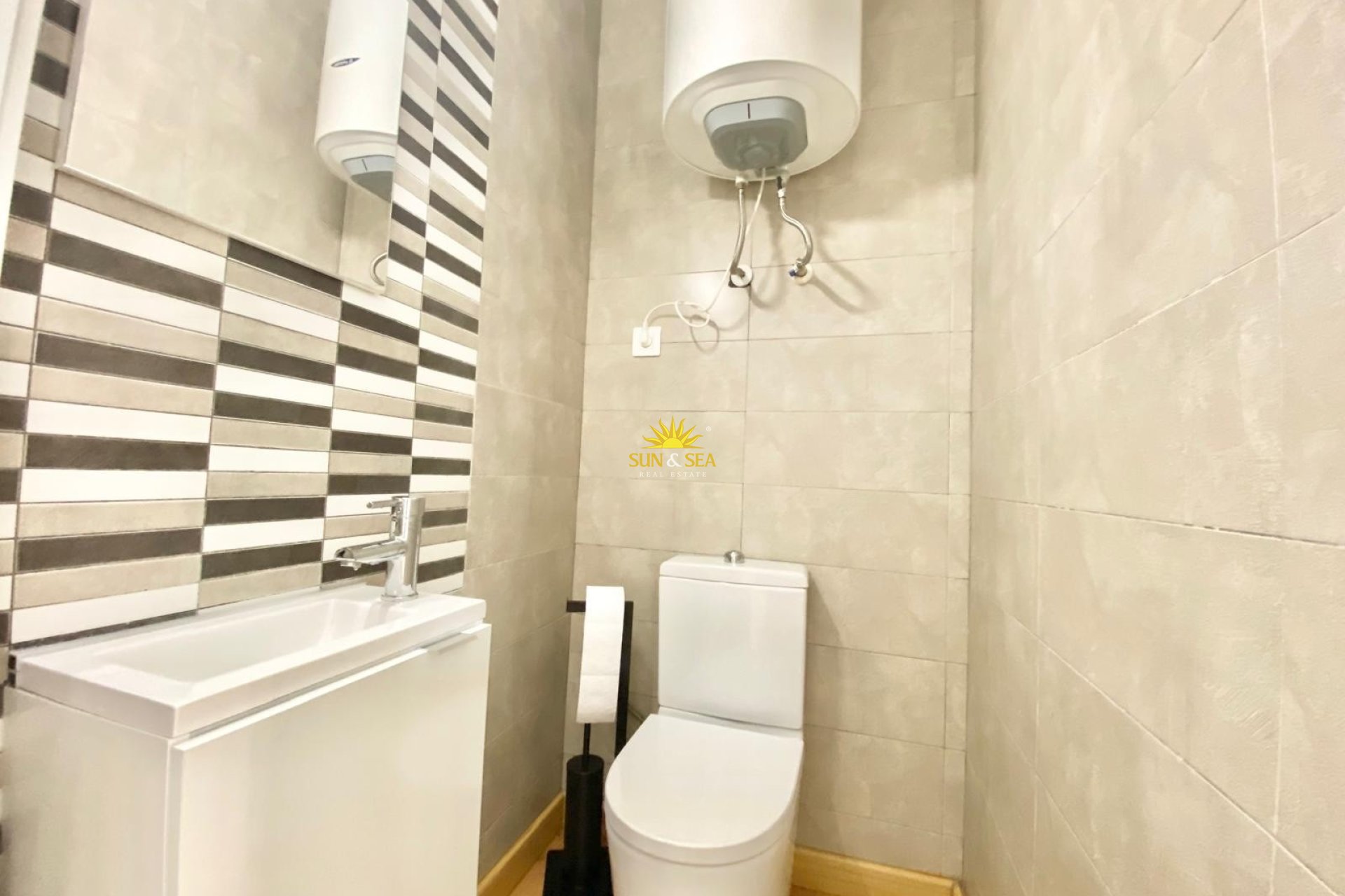 Resale - Villa - Orihuela Costa - Playa Flamenca