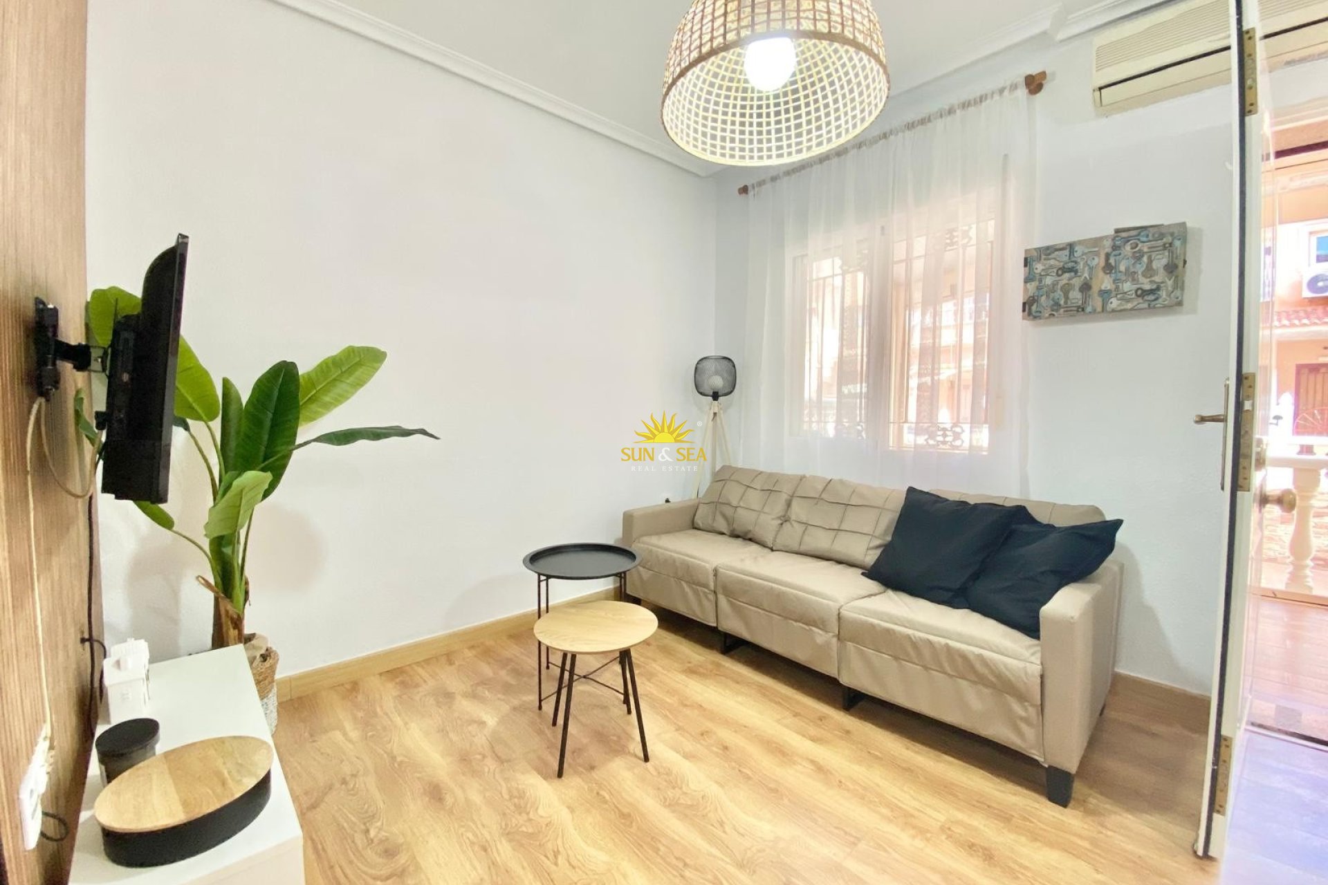 Resale - Villa - Orihuela Costa - Playa Flamenca