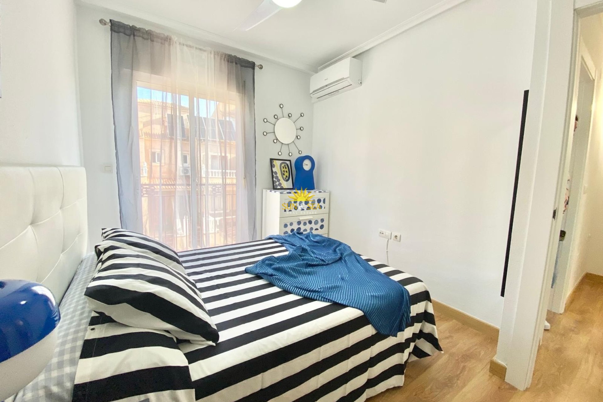 Resale - Villa - Orihuela Costa - Playa Flamenca