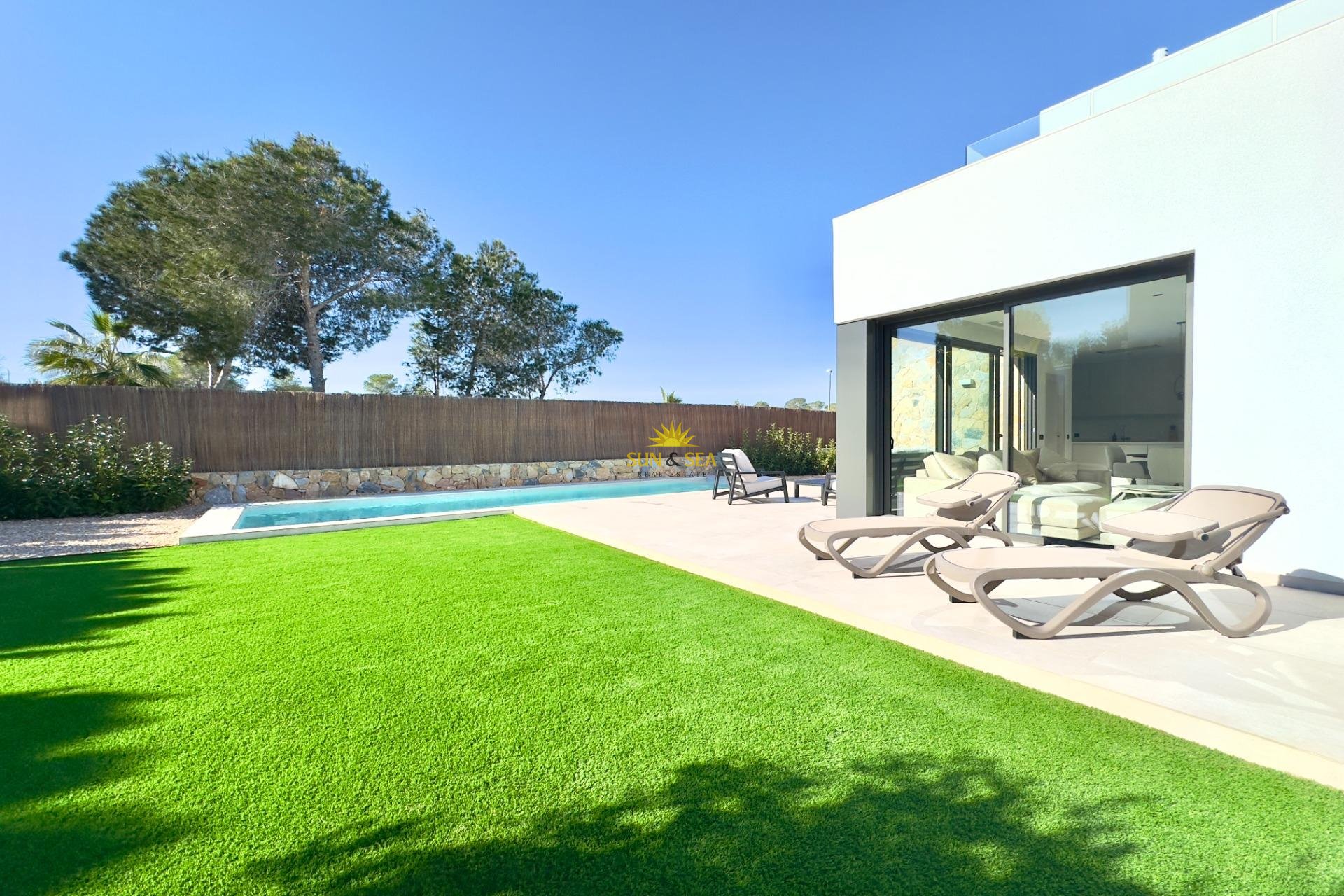 Resale - Villa - Orihuela - Las Colinas Golf