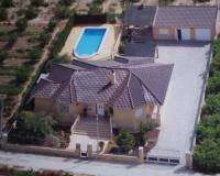 Resale - Villa - Orihuela