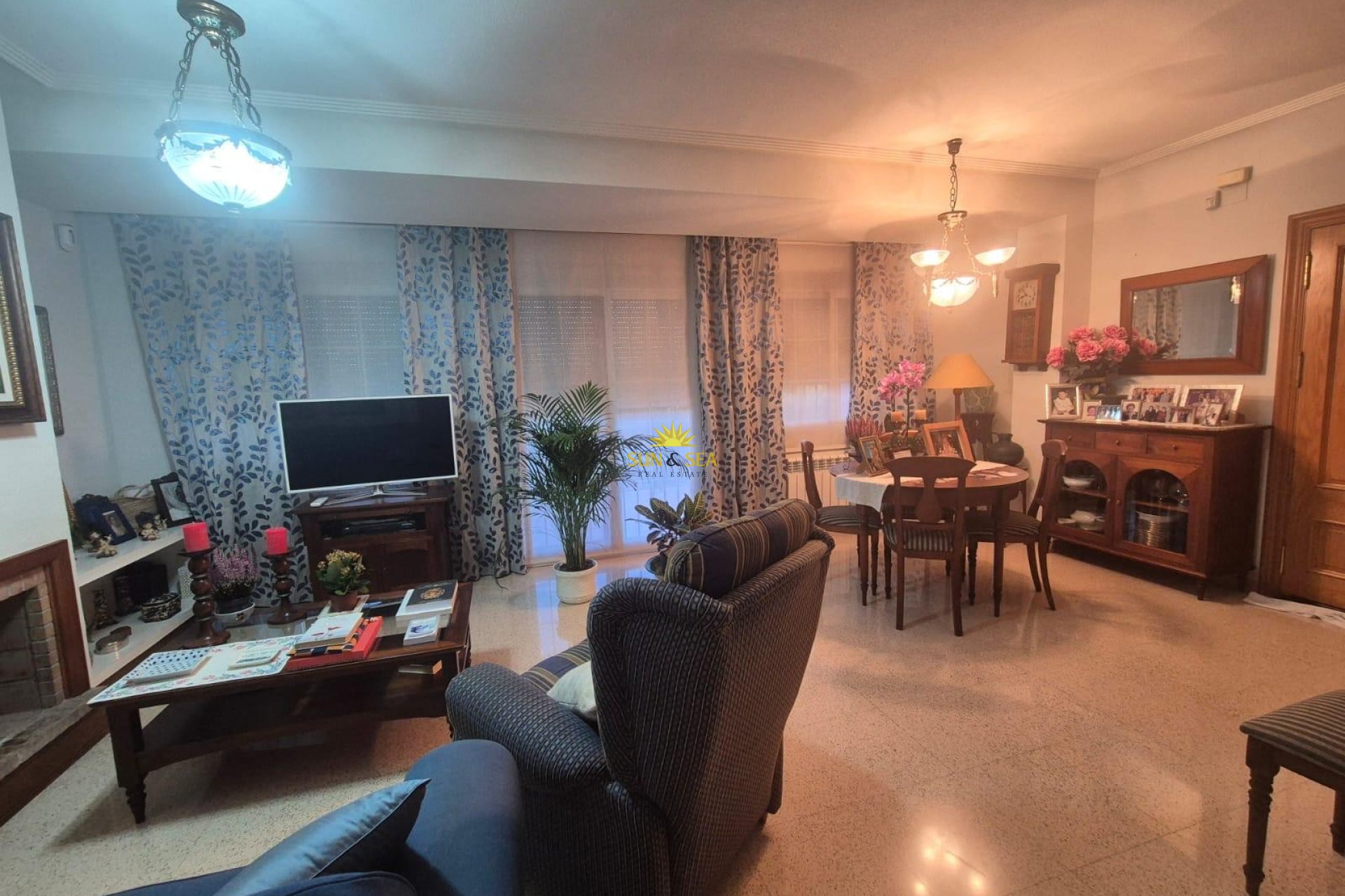 Resale - Villa - Orihuela