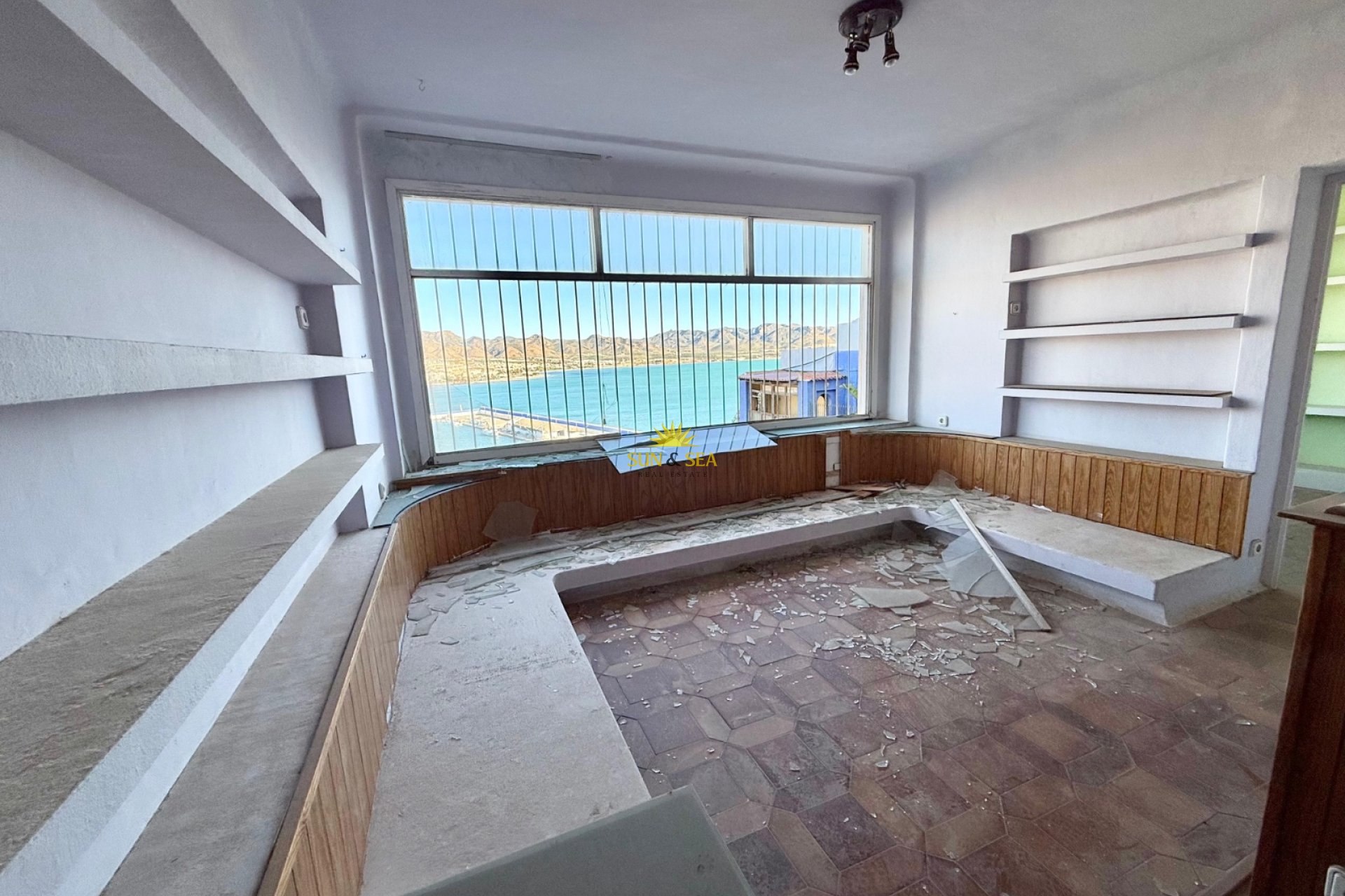 Resale - Villa - Puerto de Mazarron - Playa Negra
