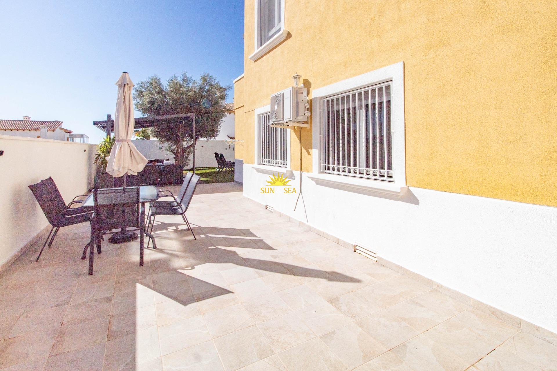 Resale - Villa - San Miguel de Salinas - Blue Lagoon - El Galan