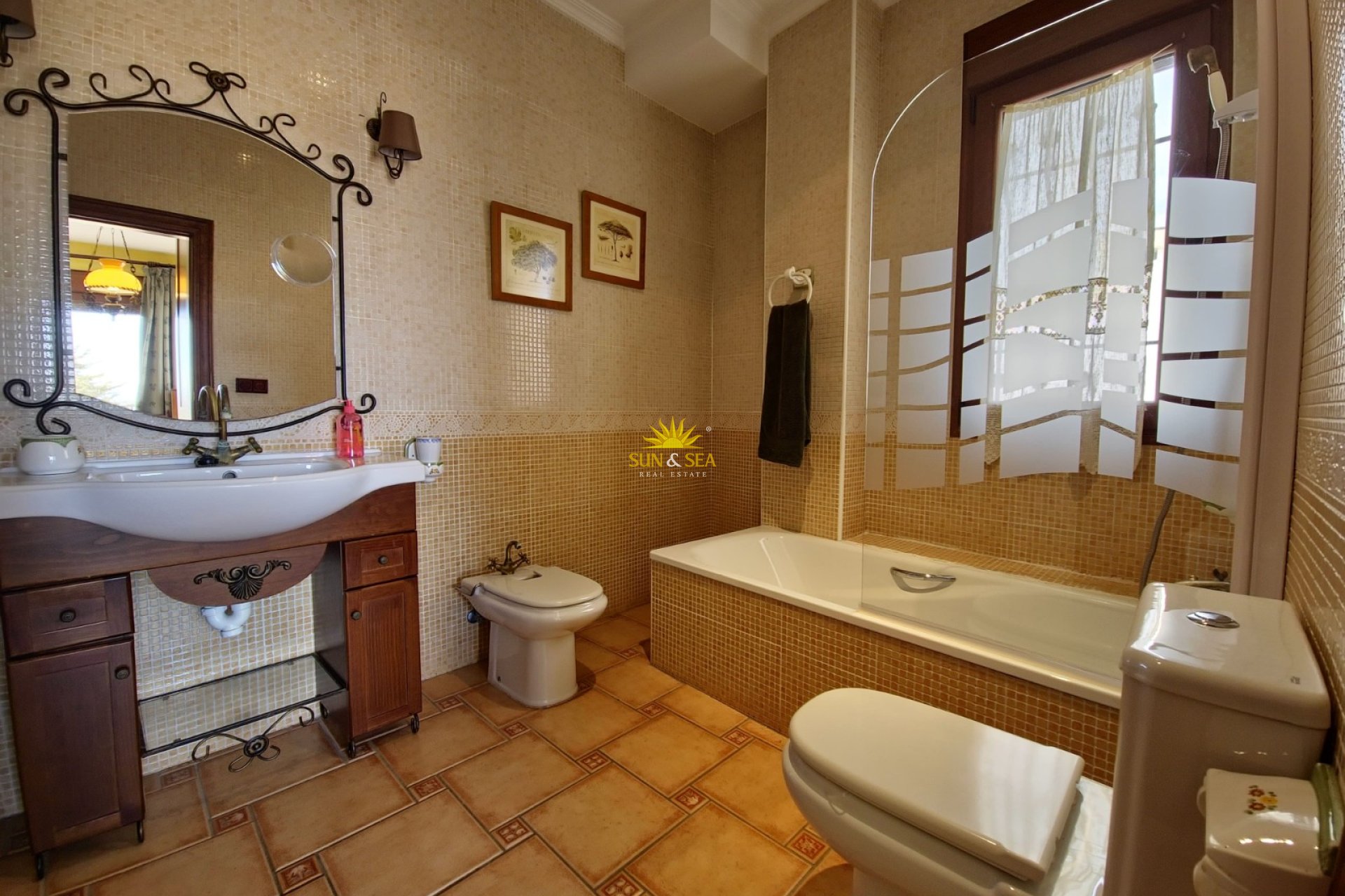 Resale - Villa - San Miguel de Salinas