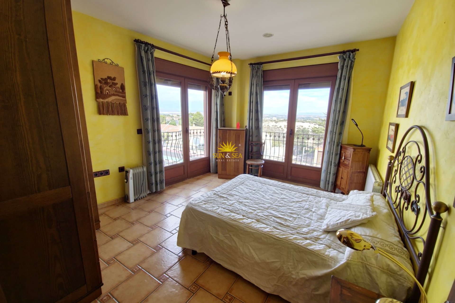 Resale - Villa - San Miguel de Salinas