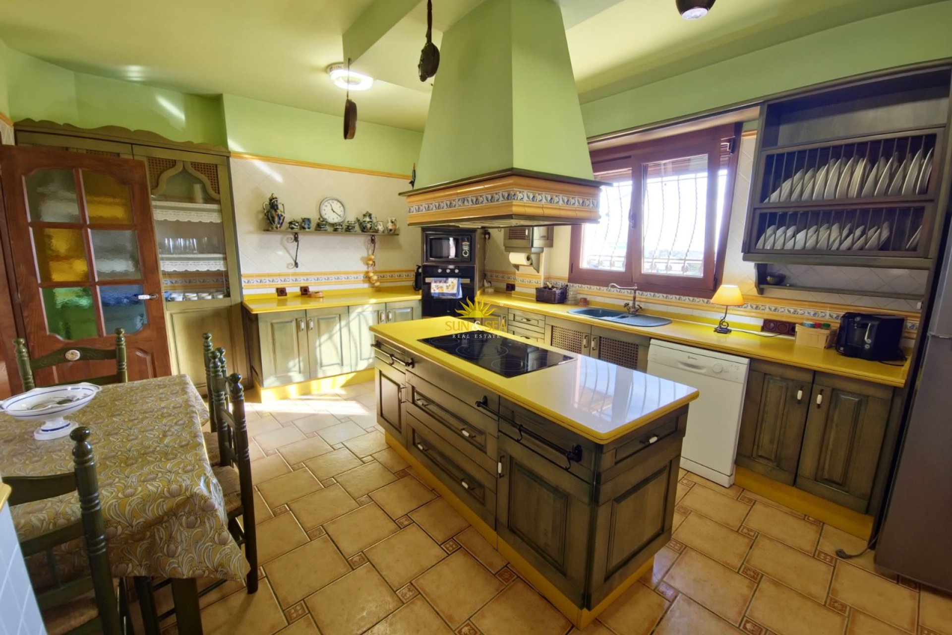 Resale - Villa - San Miguel de Salinas