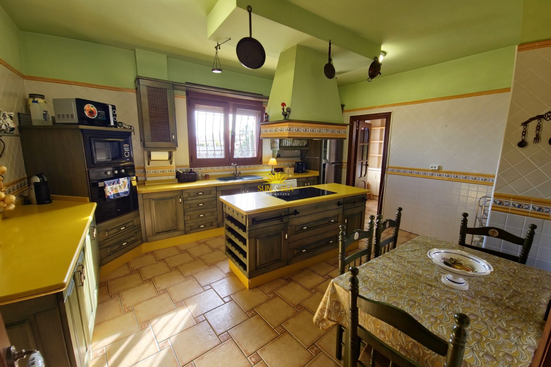 Resale - Villa - San Miguel de Salinas