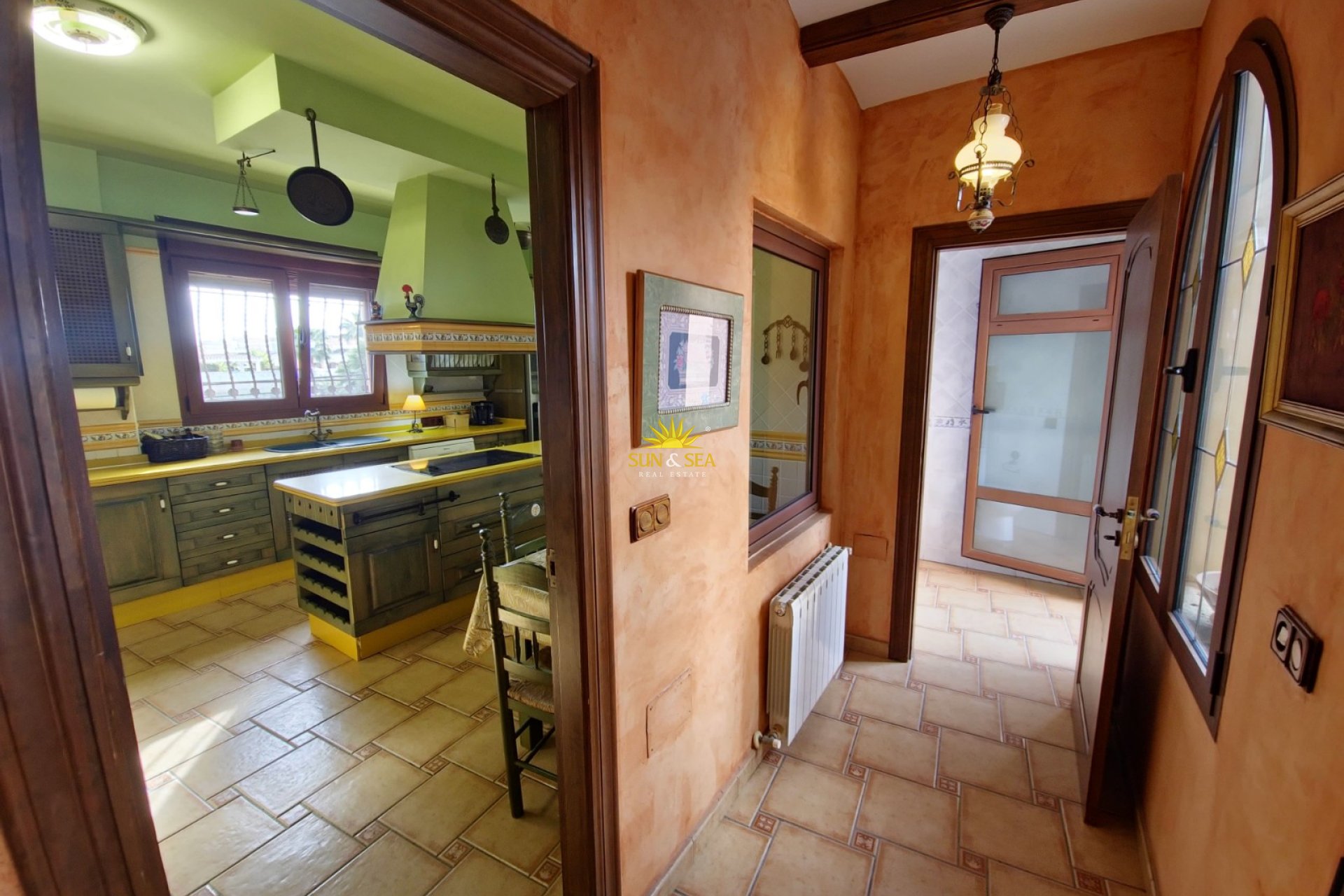 Resale - Villa - San Miguel de Salinas