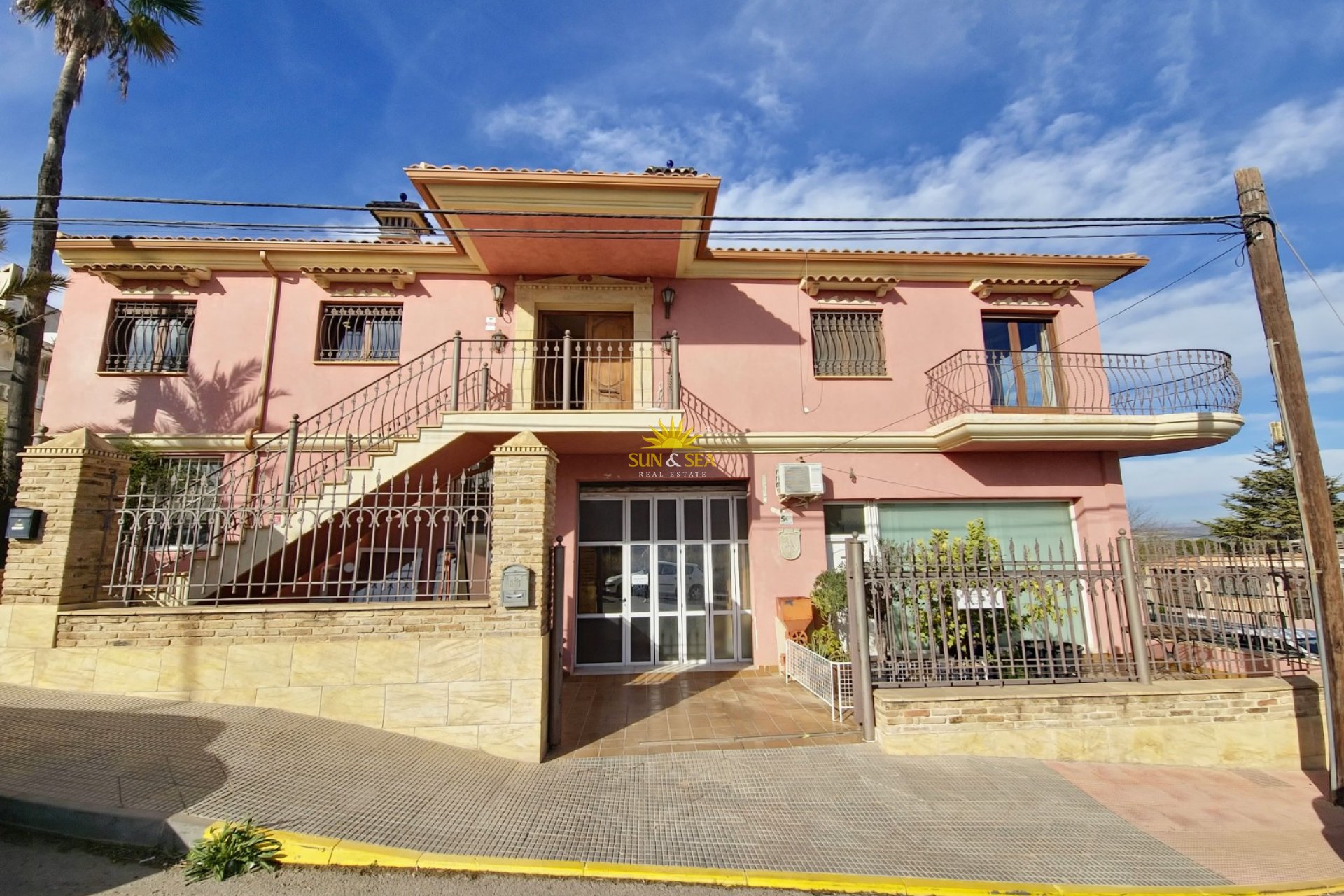 Resale - Villa - San Miguel de Salinas
